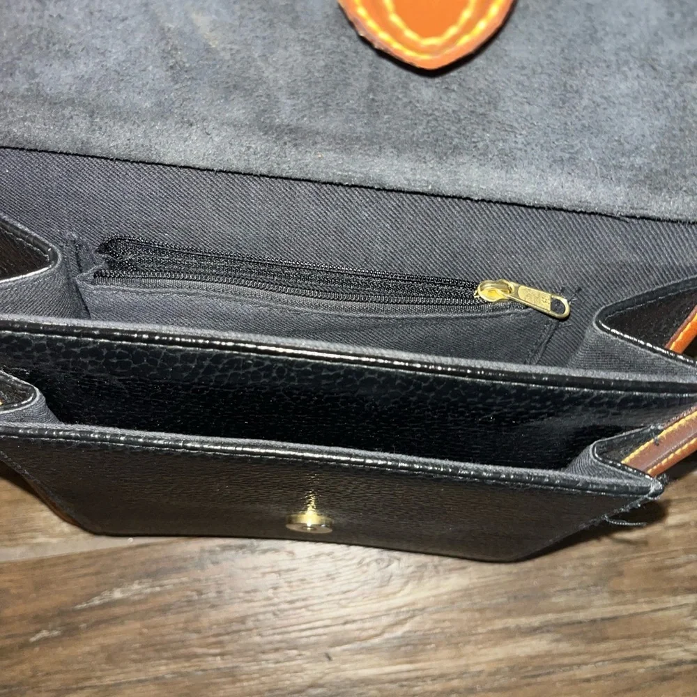 Dooney & Bourke 80’s Vintage Pebbled Leather Shoulder Bag - Picture 3 of 6